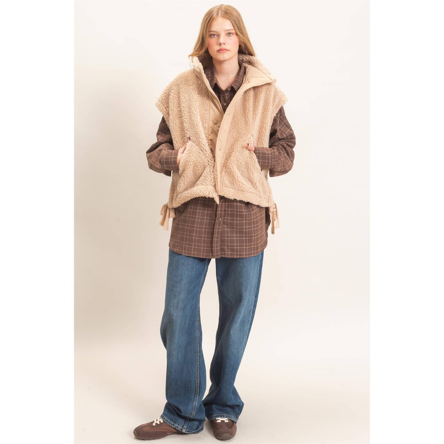 Sherpa Vest With Snap Closure: OLIVE / S-M-L(2-2-2)