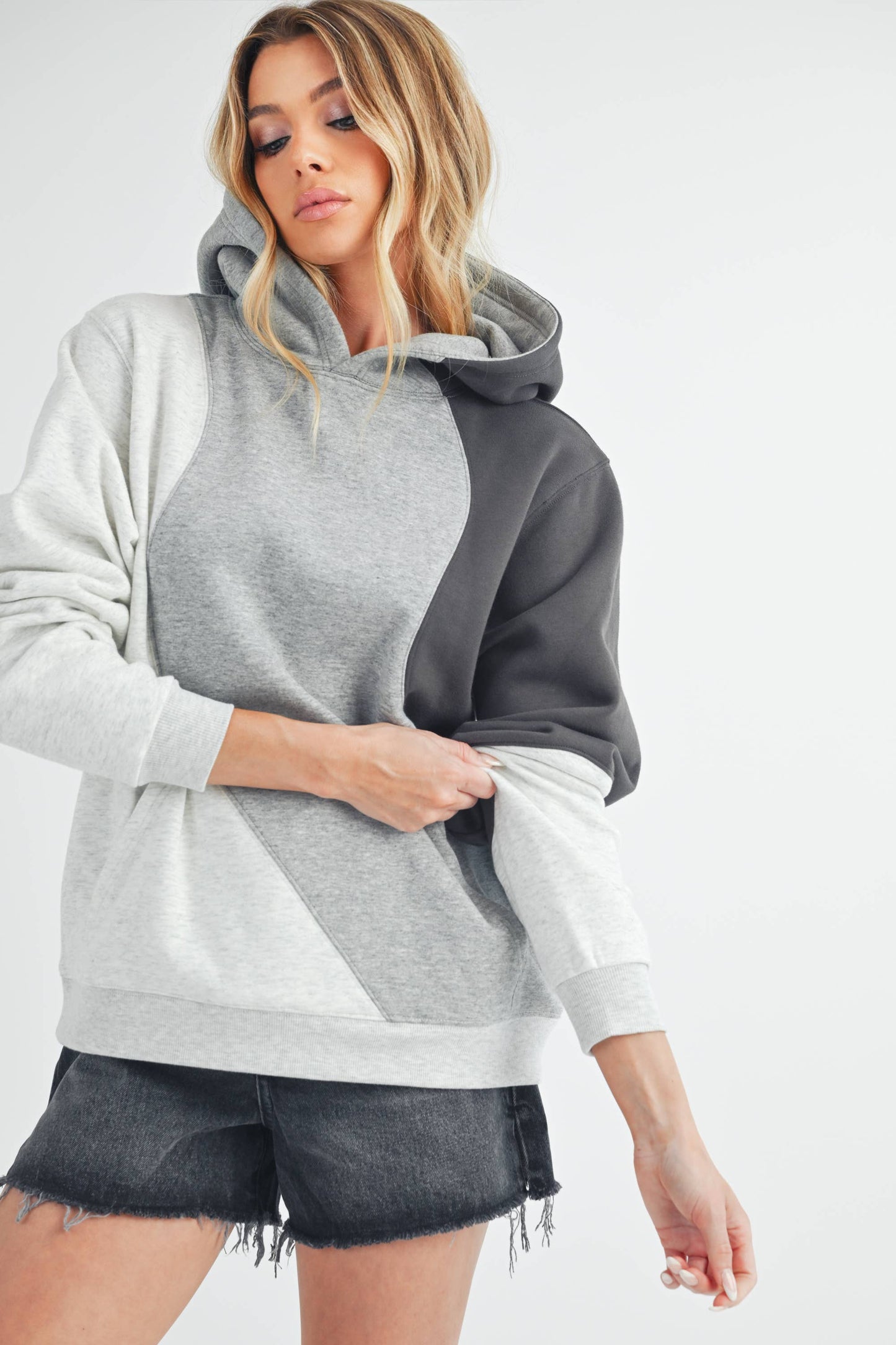 987EK Wavey Hoodie: Gray / Contemporary / M