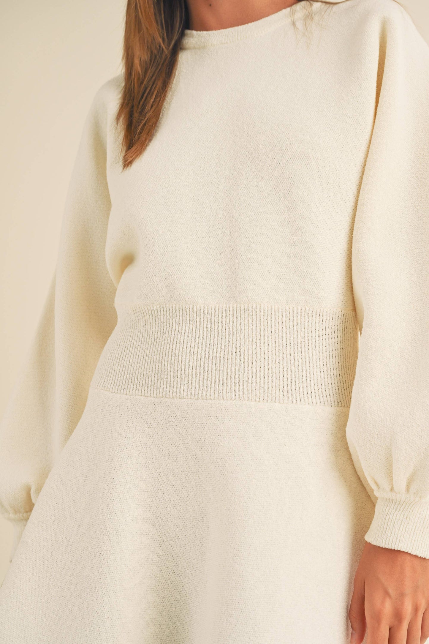 D2660   BALLON SLEEVE SWEATER DRESS: CREAM / S
