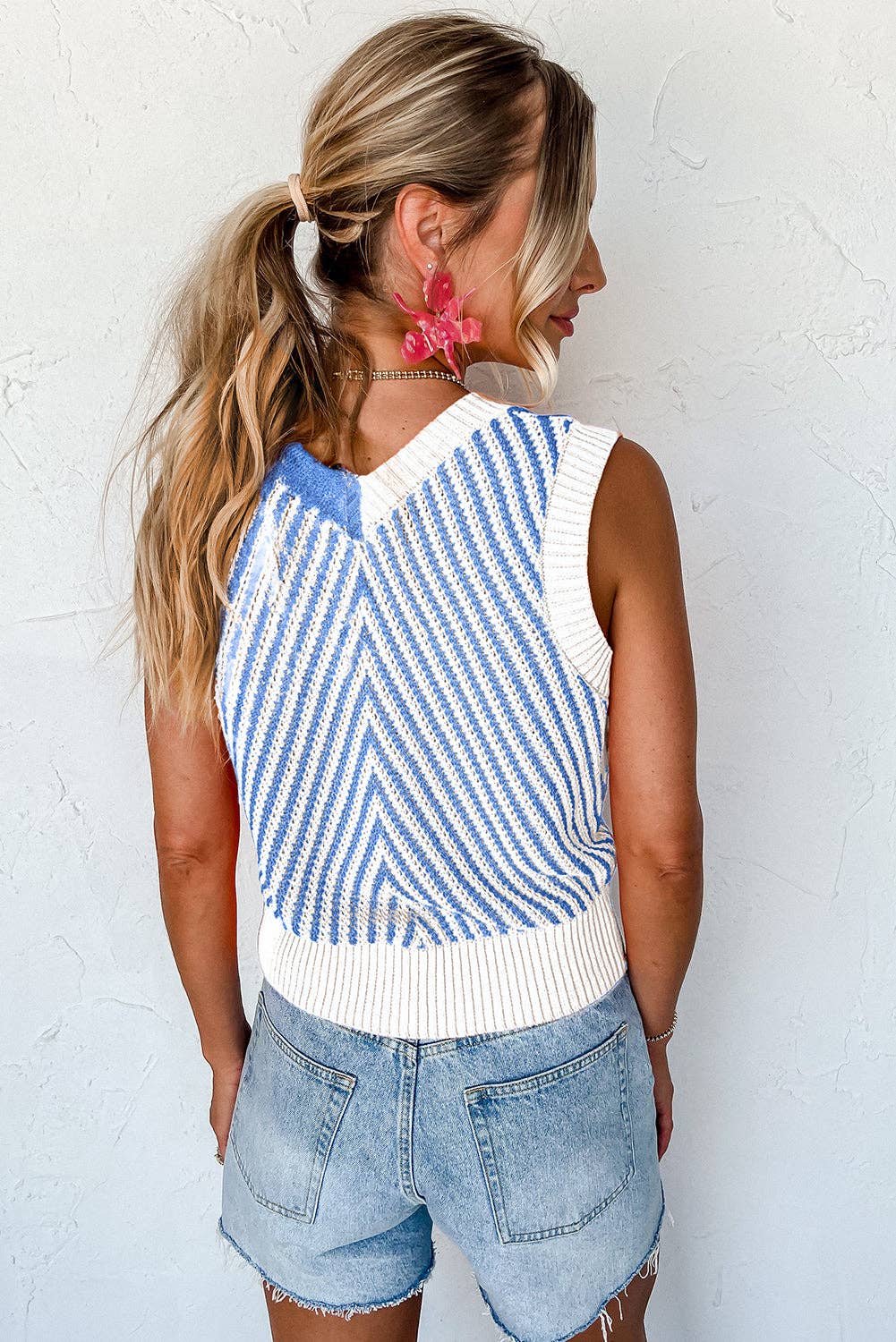 Strawberry Pink Contrast Chevron Knit V Neck Sweater Vest: Strawberry Pink / 100%Viscose / S