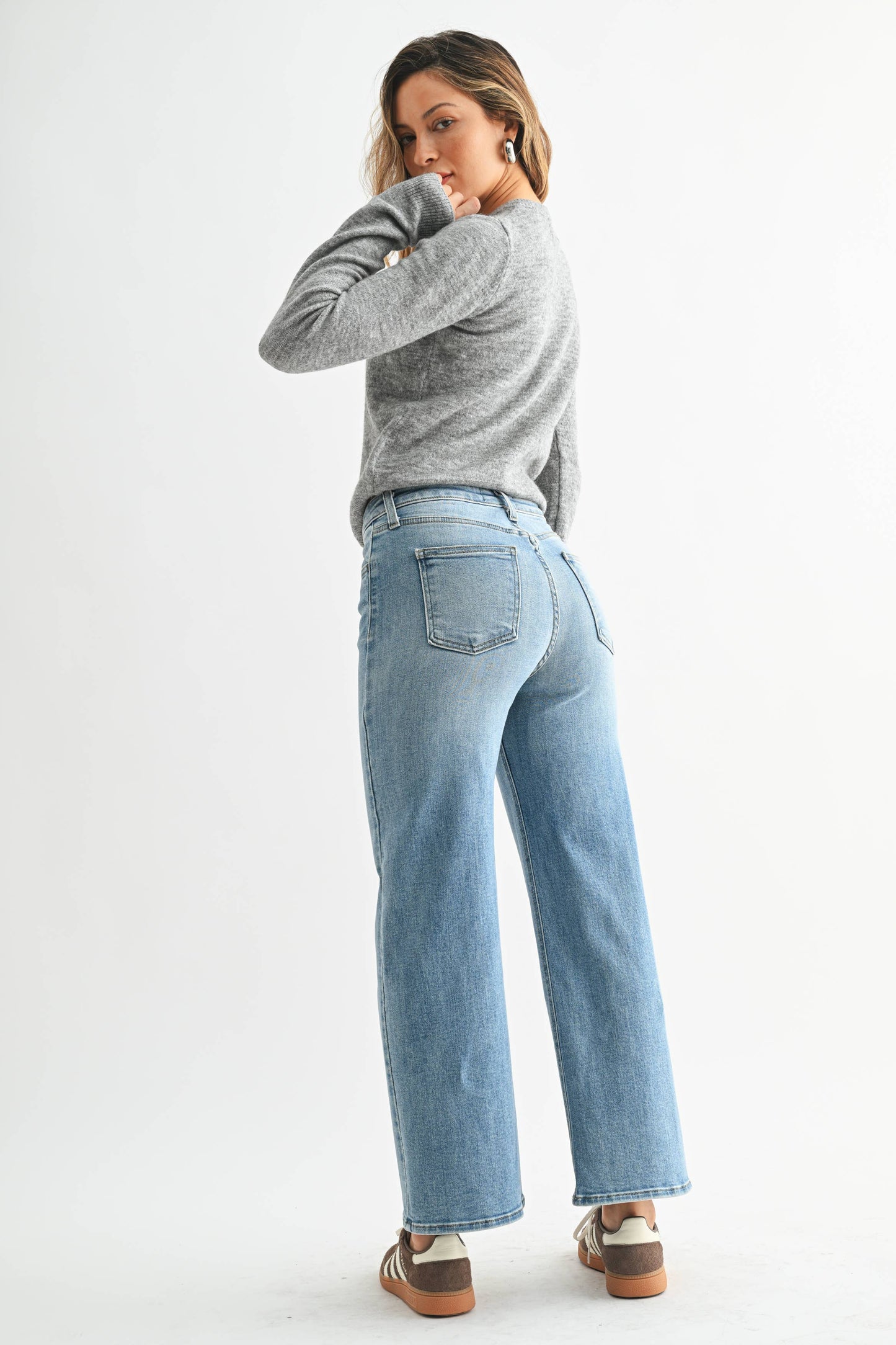 BP239J - MED - The Classic Wide Leg: 30
