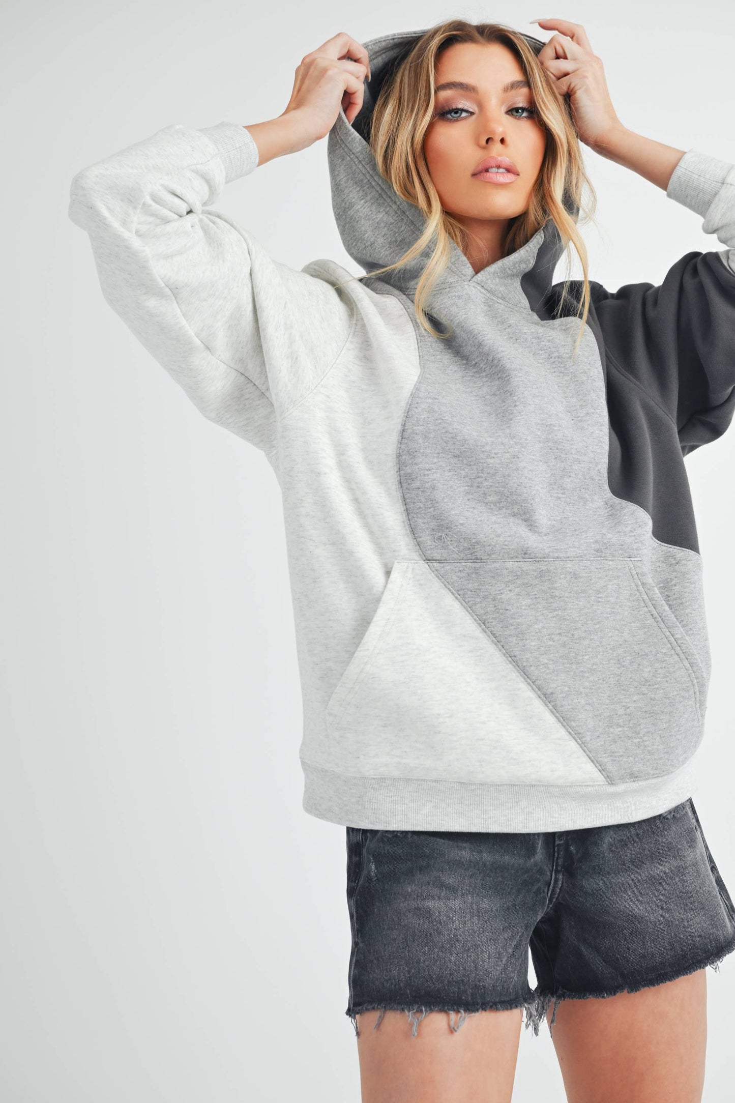 987EK Wavey Hoodie: Gray / Contemporary / M