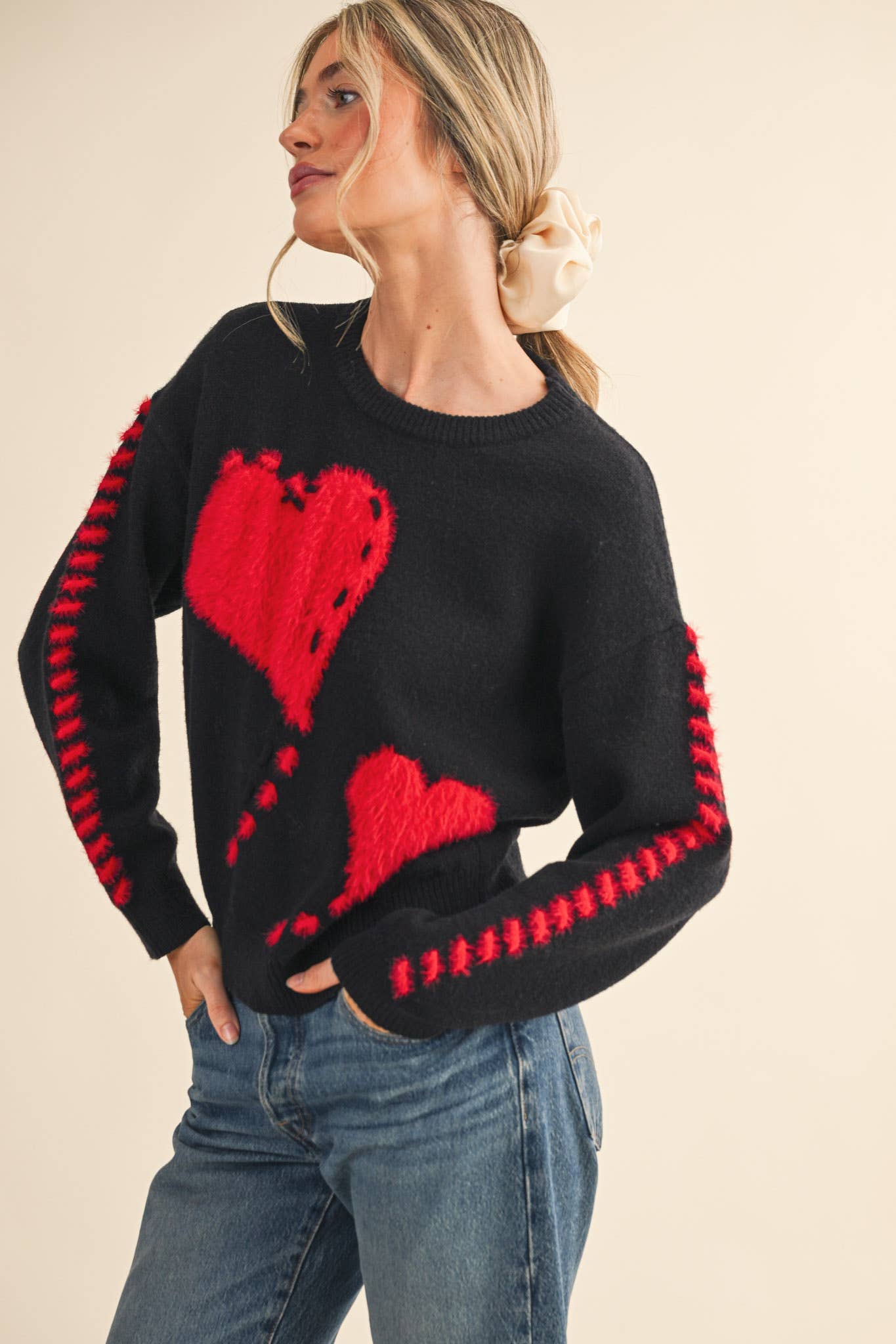 FUZZY HEART KNIT SWEATER WITH WHIP STITCH MSW10990: Red / M