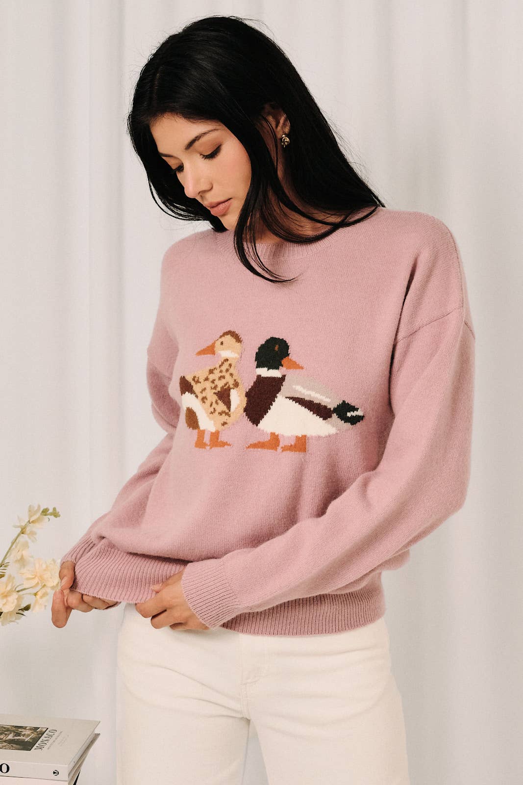 Round Neck Mallard Duck Graphic Long Sleeve Knit Sweater: LAVENDER / L