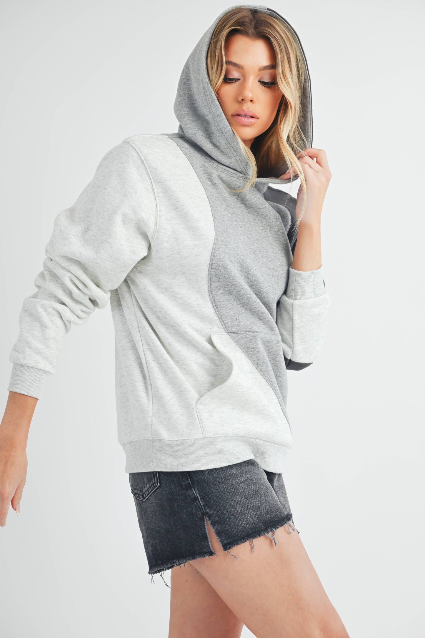 987EK Wavey Hoodie: Gray / Contemporary / S