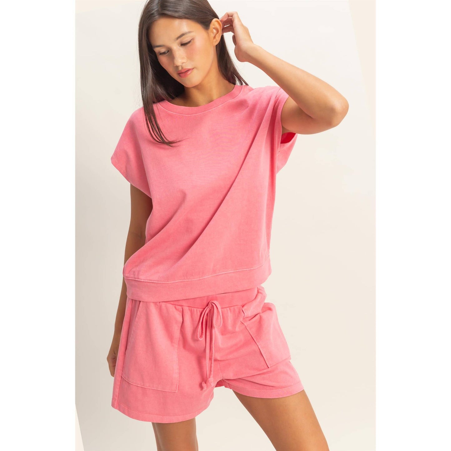 Sleeveless Crew Neck Top and Shorts Set: BLACK / S-M-L(2-2-2)