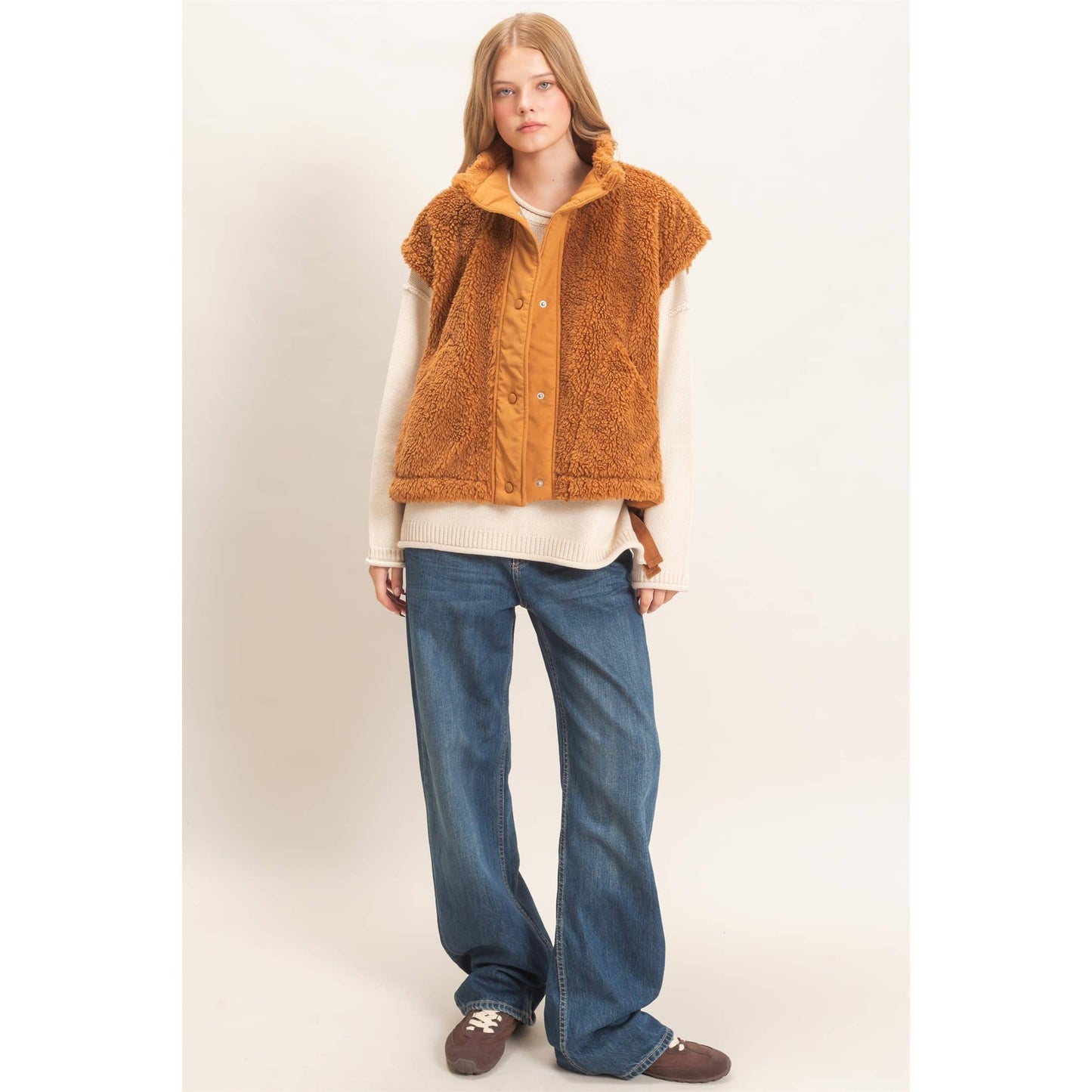 Sherpa Vest With Snap Closure: OLIVE / S-M-L(2-2-2)
