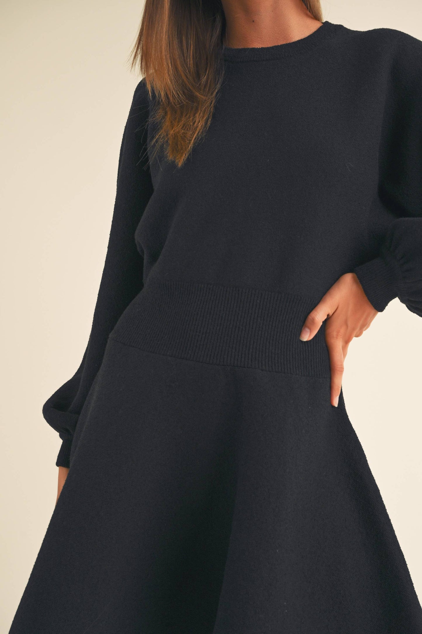 D2660   BALLON SLEEVE SWEATER DRESS: CREAM / S