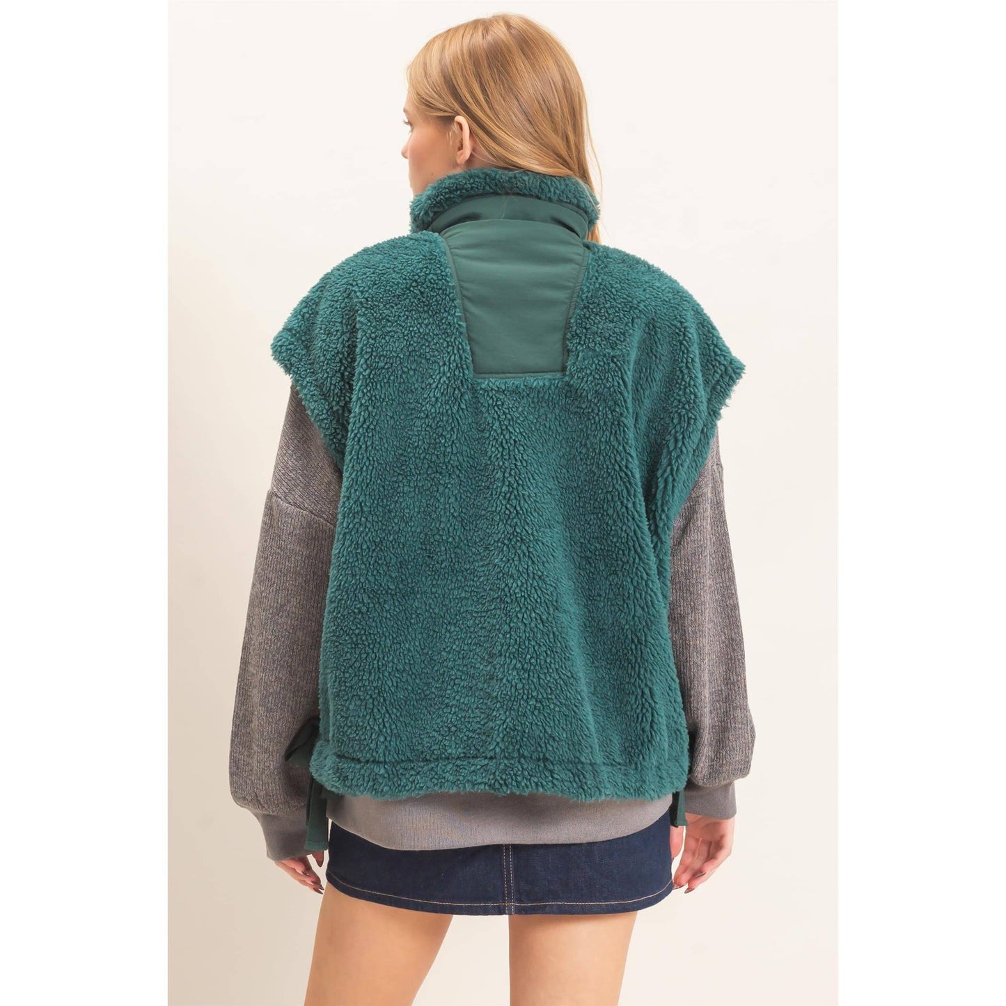 Sherpa Vest With Snap Closure: OLIVE / S-M-L(2-2-2)