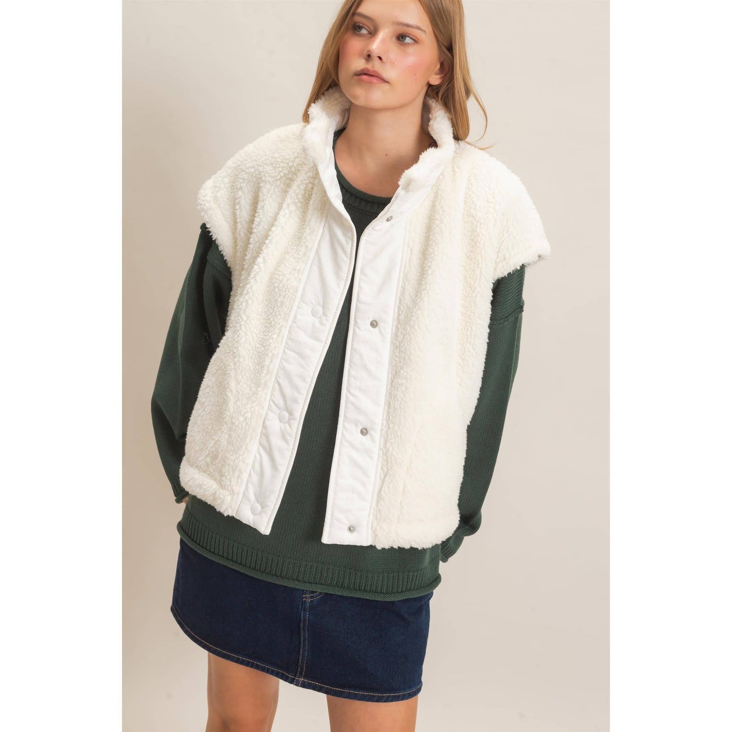 Sherpa Vest With Snap Closure: OLIVE / S-M-L(2-2-2)